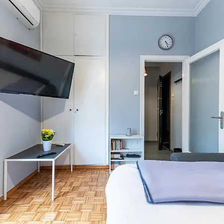 Apartment Livanos Charming Steps From Metro *