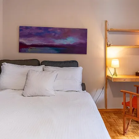 Livanos Charming Steps From Metro Apartment Athens